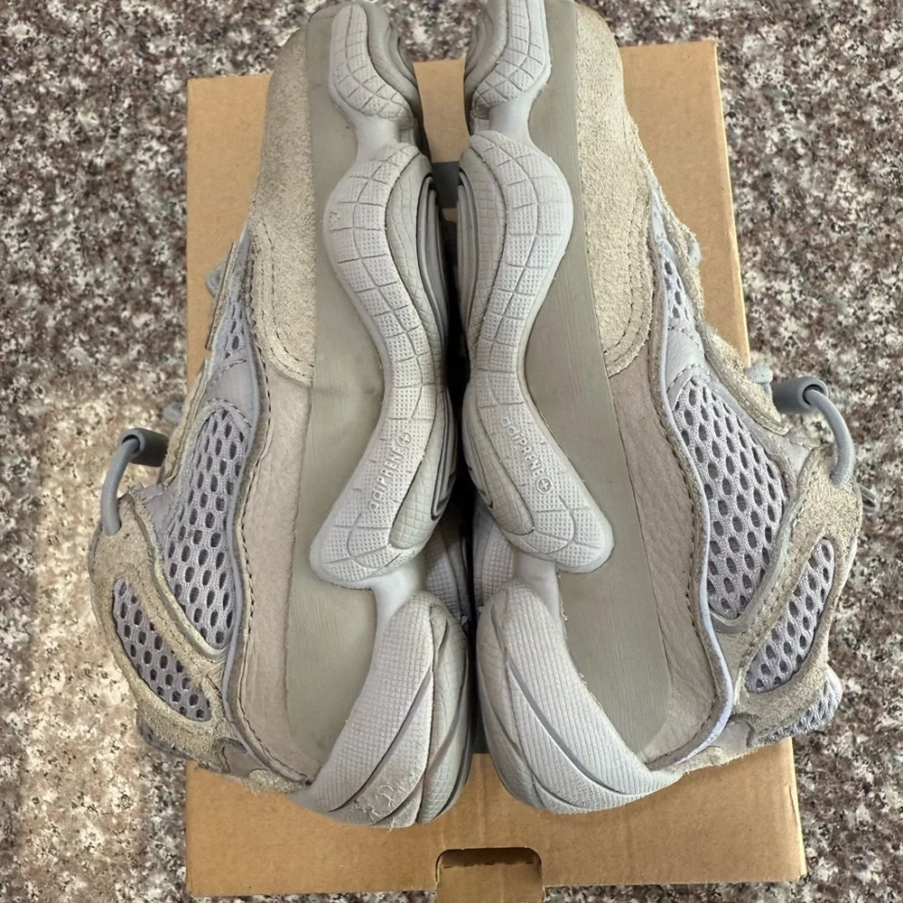 Yeezy 500 Kids Sneakers in Gray - Picture 3 of 15